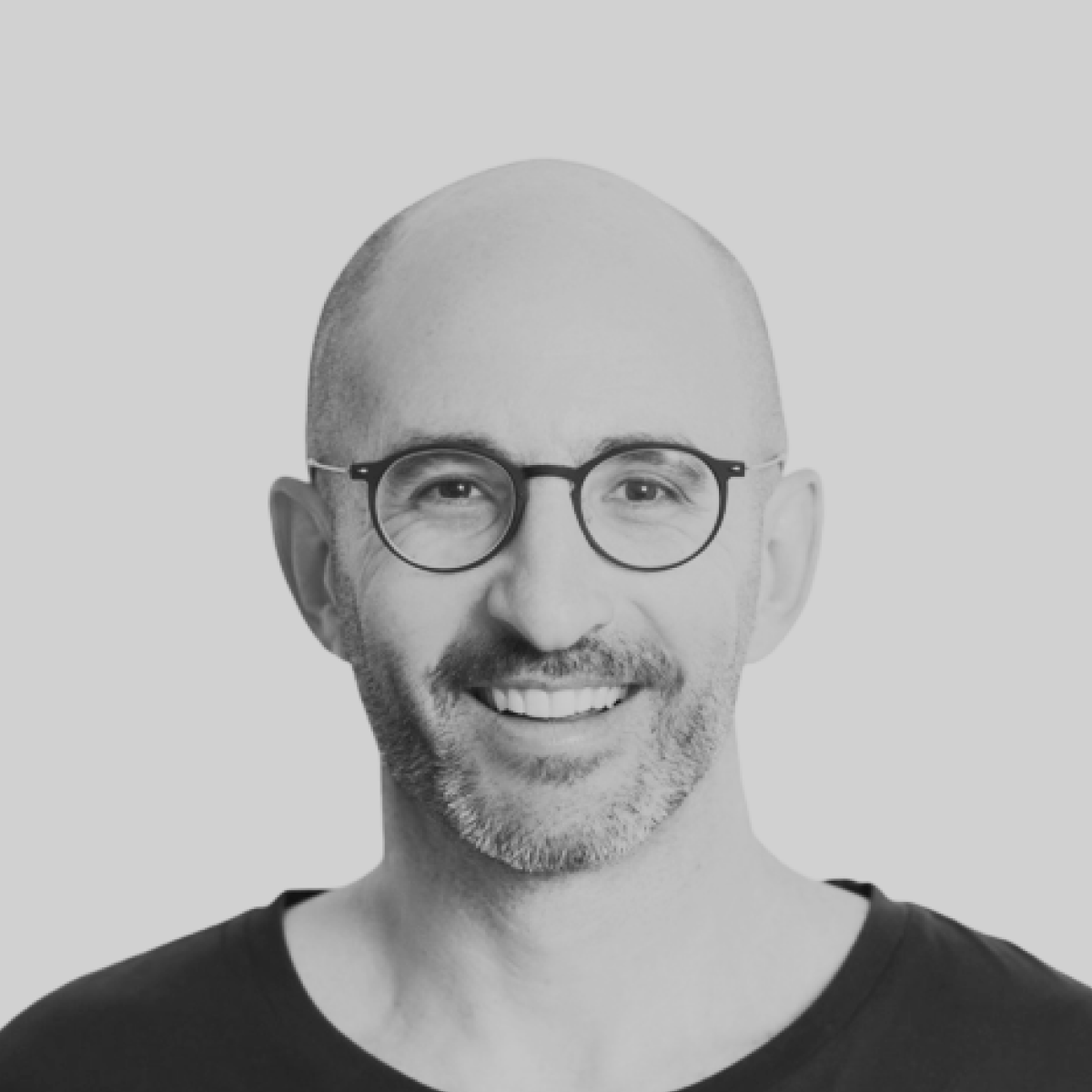 Dr. Ronen Dar